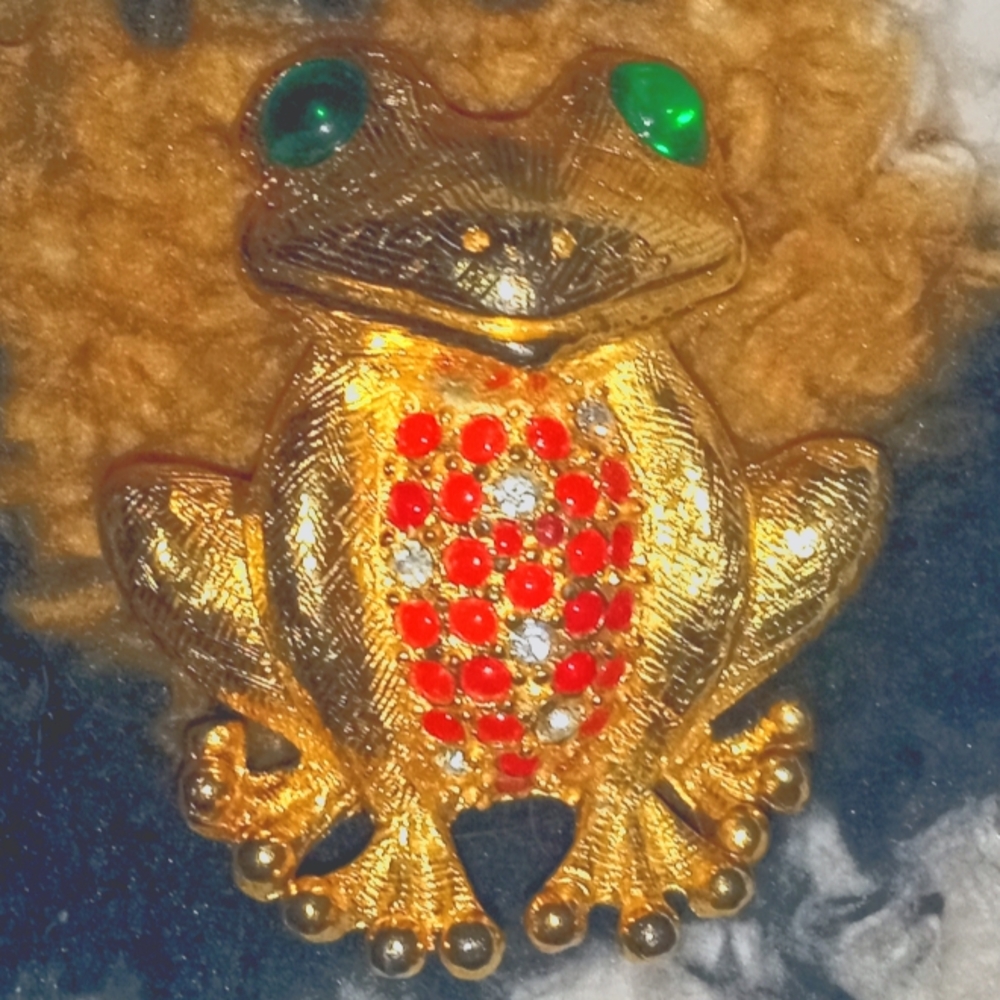 Vintage Hattie Carnegie Frog Brooch